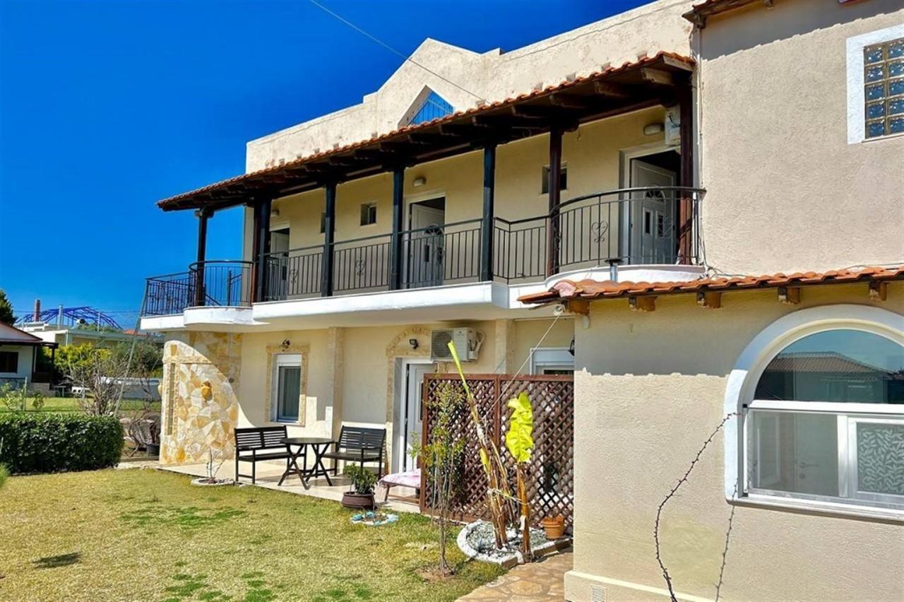 Villa Irina, Nea Potidea Kassandra Beach 외부 사진